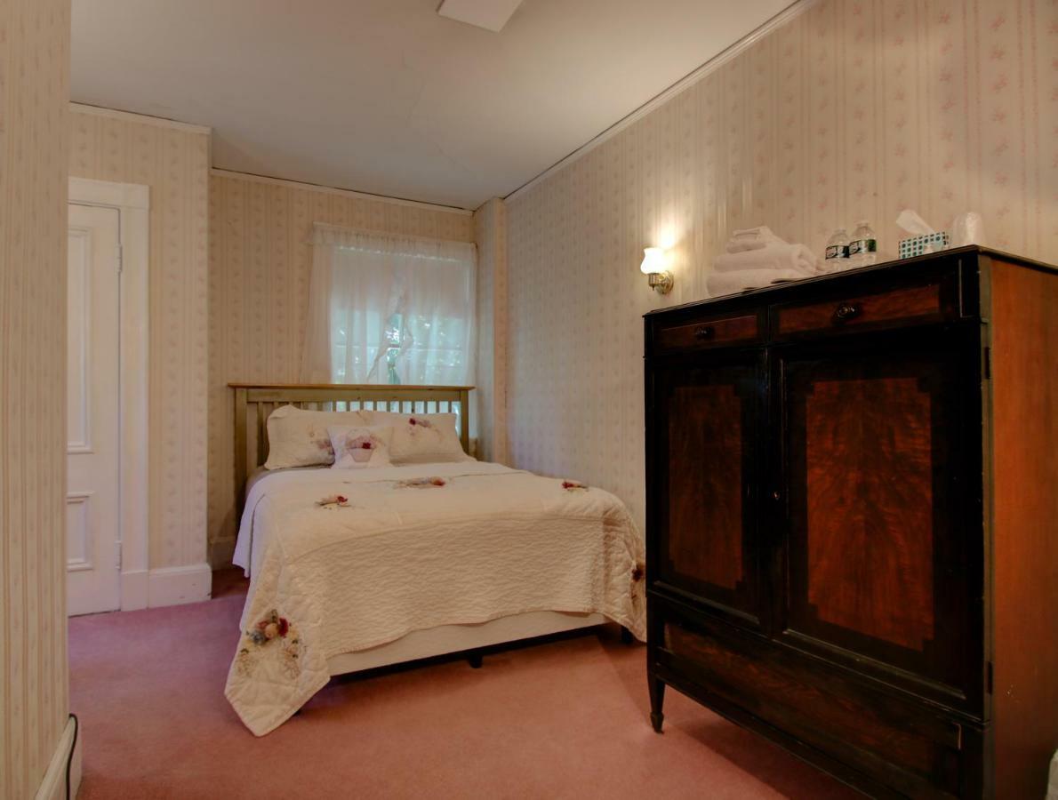 Old Corner Inn Manchester-by-The-Sea ภายนอก รูปภาพ