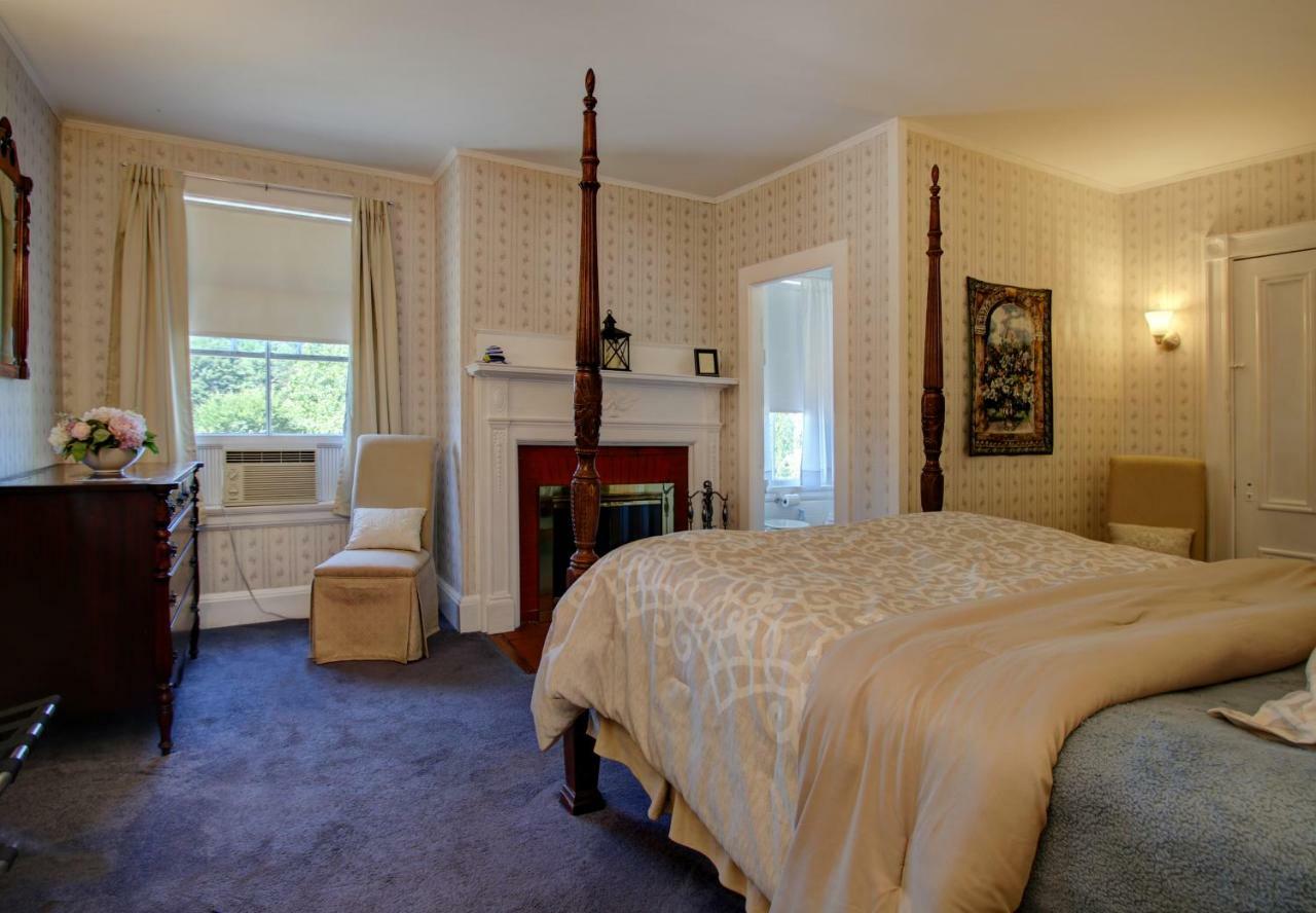 Old Corner Inn Manchester-by-The-Sea ภายนอก รูปภาพ